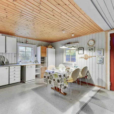 2 Bedroom Lovely In Oksbøl